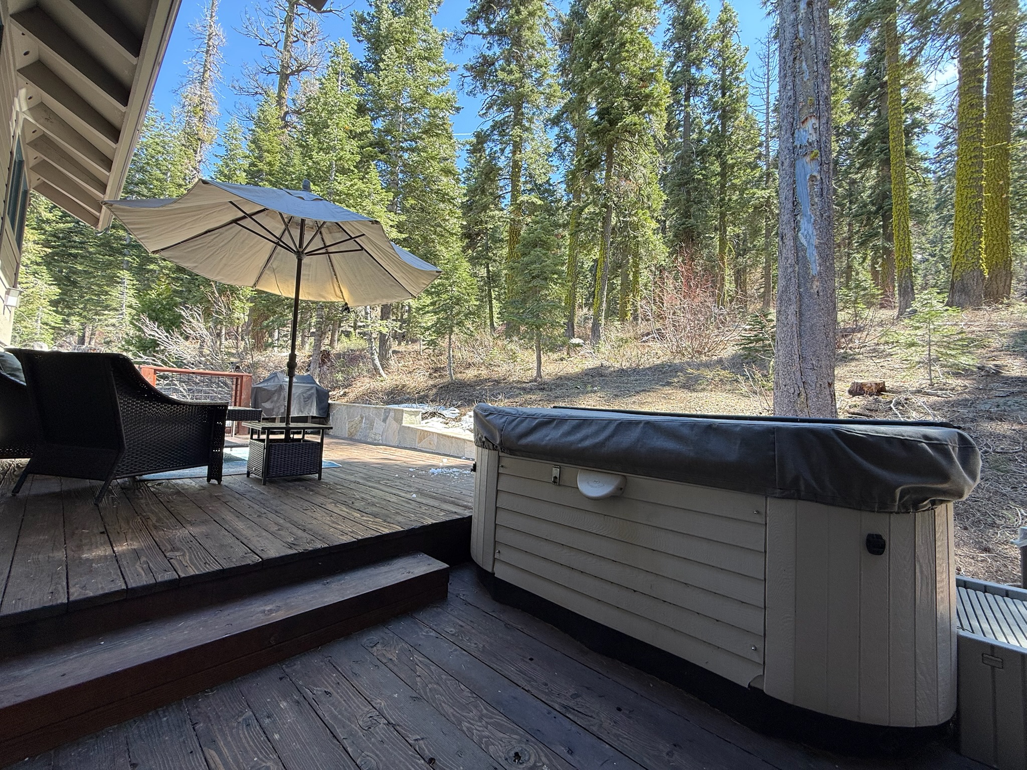 Hot tub on rear deck